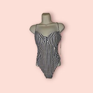 WEWOREWHAT Danielle Underwire One-Piece Swimsuit Vintage Blue Striped Swimwear L